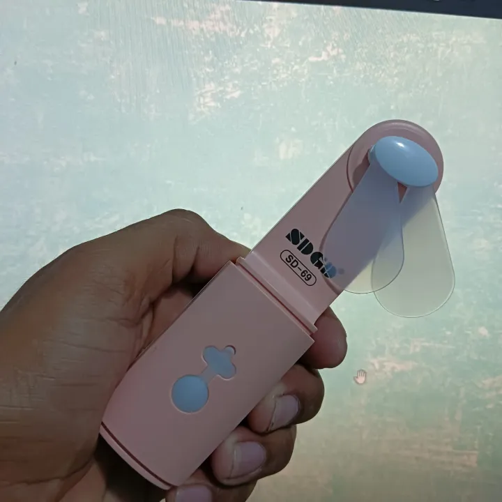 Fan%20With%20Troch%20Light%20Rechargeable%20Powerful%20Fan%20Foldable%20wing%20with%20Torch%20and%20Flashlight%20-%20Image%205