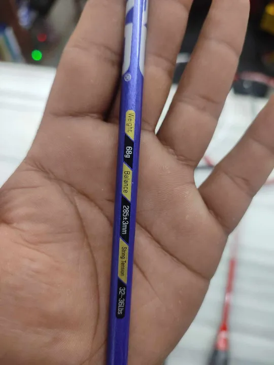 Elevate%20Your%20Game%20With%20The%20Original%20Carbonex%20Head%20Badminton%20Bat%20-%20Available%20In%205%20Colors%20-%20Badminton%20Racket%20-%20Image%202