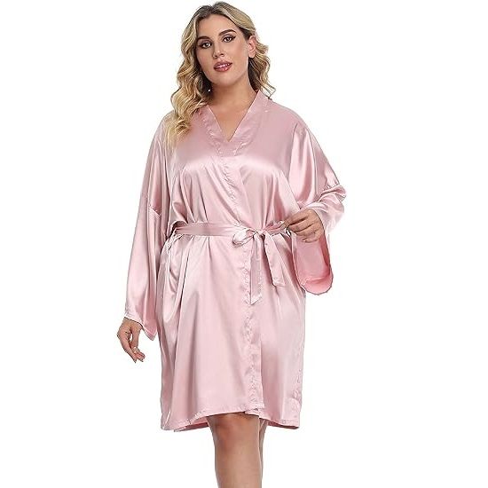 Plus%20Size%20Bridesmaids%20Satin%20Kimono%20Robe%20%E2%80%93%20Soft,%20Comfortable%20Short%20Nightgown%20&%20Sleepwear%20-%20Image%207