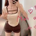 Hot Girls Unique Chic Sweet and Spicy Style Short Top Design Sense Niche Clavicle Square Collar Short Sleeve T Women's Summer T-shirt ins.