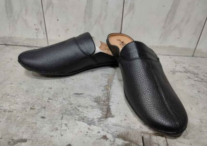 Glossy%20loafers%20shoes%20for%20man%20fashionable%20half%20loafers%20with%20soft%20leather%20fabrics%20and%20rubber%20sool%20-%20Loafer%20For%20Men%20-%20Image%204