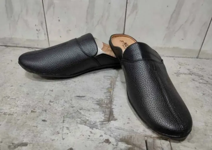 Glossy%20Loafers%20Shoes%20For%20Man%20Fashionable%20Half%20Loafers%20With%20Soft%20Leather%20Fabrics%20And%20Rubber%20Sool%20-%20Lofar%20-%20Image%203