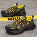 Foreign trade wholesale new men's shoes autumn hiking outdoor mountaineering shoes men's sneakers breathable mesh cargo shoes men. 