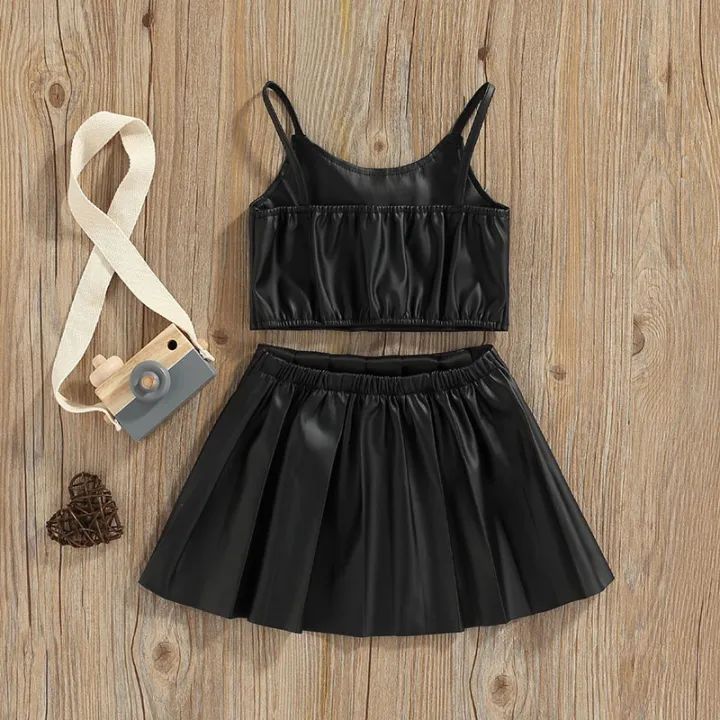 (New)%20kids%20girls%20casual%20suit%20solid%20color%20sleepveless%20sling%20tops%20button%20pleated%20short%20skirt,%20black%20-%20Image%202