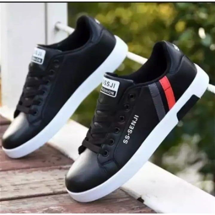 Sneakers%20White%20&%20Black%20Men%20casual%20Shoes%20ss.senji%20-%20Image%203