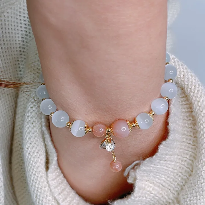 Chinese%20Cat%20Eye%20Stone%20Beaded%20Bracelets%20for%20Women%20Crystal%20Stone%20Flower%20Charm%20Bracelet%20Strawberry%20Crystal%20Bead%20BraceletJewelry%20-%20Image%204