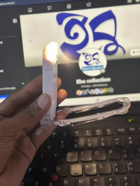 LED%20USB%20Rechargeable%20Clip-on%20Book%20Reading%20Light%20%E2%80%93%20Adjustable%20Brightness,%20Eye%20Protection,%20Portable%20Bookmark%20Lamp%20for%20Night%20Reading%20-%20Image%208