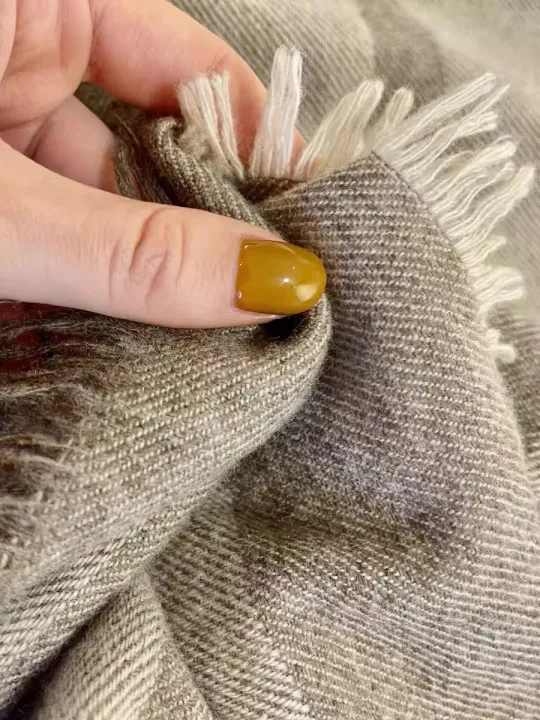 Sweden%20Brand%20TOT%20Stripe%20Simple%20Design%20Cashmere%20Woven%20Shawl%20Fashion%20Luxury%20Women%20Pashmina%20Scarves%20-%20Image%205