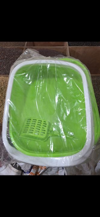 Cat Litter Box with Scoop & Free Bowl (Multicolour)
