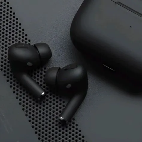 AirPods%20Pro%202nd%20Gen%20Dubai-Made%20Wireless%20Earbuds%20%7C%20Premium%20Sound,%20Long%20Battery%20Life%20&%20Bluetooth%205.0%20-%20Image%203
