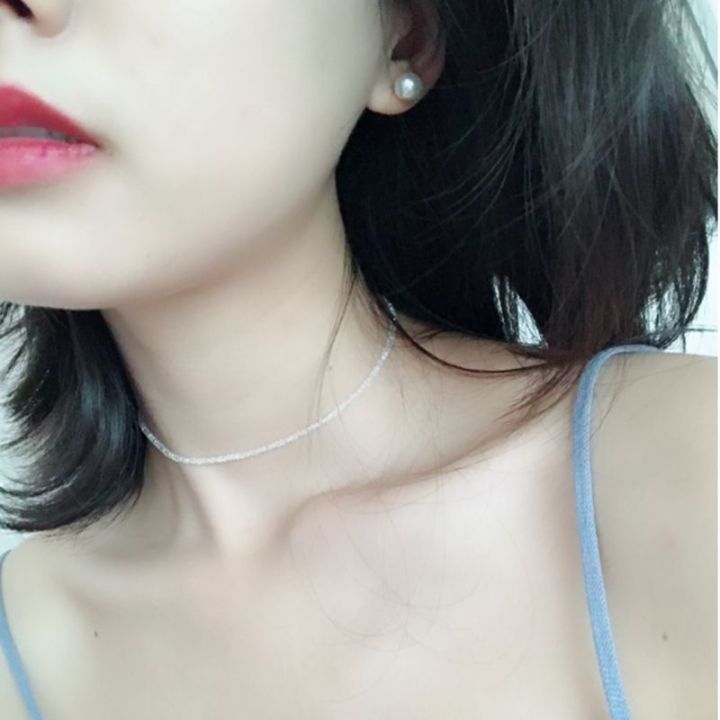 Each%20piece%20has%2032%20facets%20of%20the%20handmade%20piece,%20each%20with%20a%20sunshine%2014K%20gold-injected%20crystal%20choker%20collar%20with%20an%20extremely%20thin%20necklace%20-%20Image%204