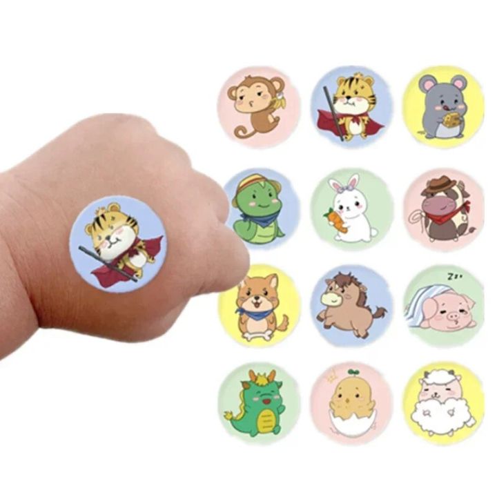 120pcs/set%20Round%20Strips%20Shape%20Band%20Aid%20First%20Aid%20Wound%20Plaster%20Skin%20Dressing%20Patch%20for%20Children%20Adults%20Adhesive%20Bandages%20Kawaii%20-%20Image%203