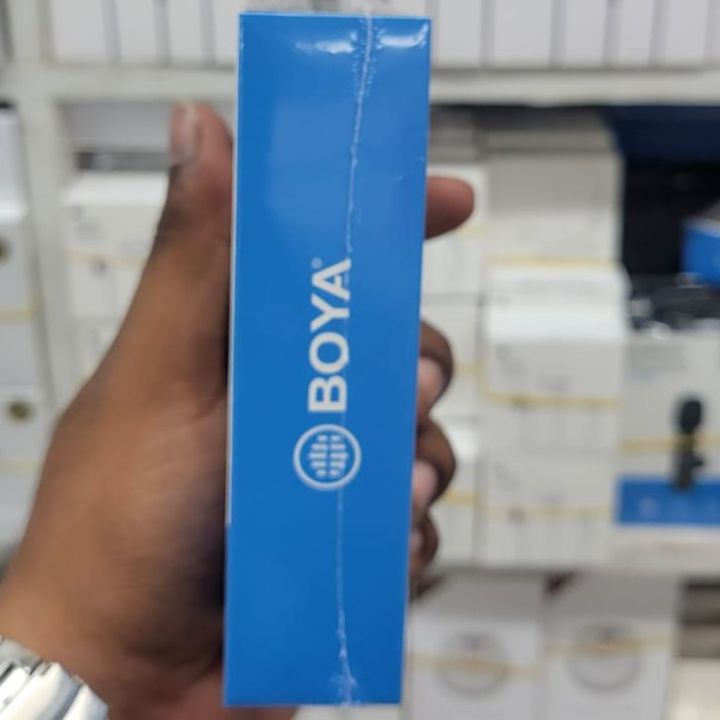 BOYA%20BY-MW3%20Wireless%20Lavalier%20Microphone%20for%20iPhone%20iPad%208-Hour%20Battery%2065ft%20Range%20-%20Image%204