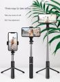Q07 (100cm) Bluetooth Integrated Selfie Stick with Light and Bluetooth Remote Control.