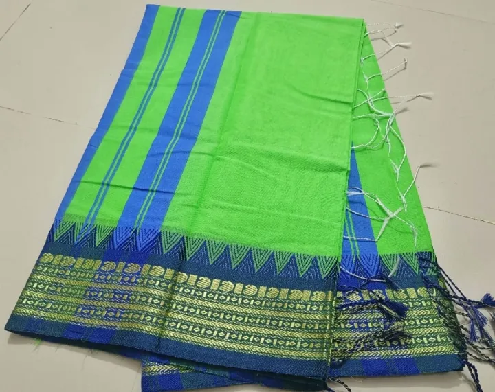 White%20and%20Blue%20Half%20Silk%20Saree%20for%20Women%20-%20Eye-Catching%20Design,%20Perfect%20for%20Special%20Occasions%20-%20Image%205