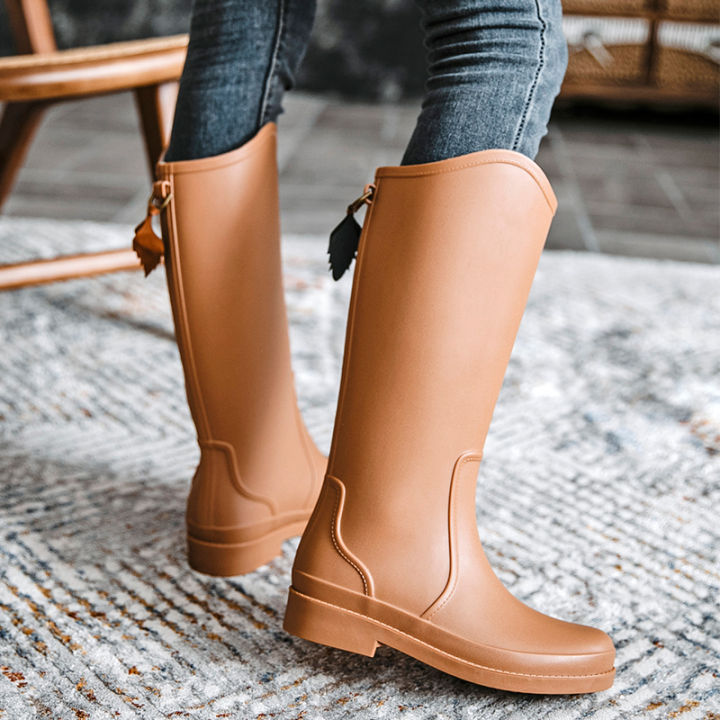 Fashion%20Stocking%20Rain%20Boots%20Women's%20Four%20Seasons%20Waterproof%20Non-Slip%20Rubber%20Shoes%20Thick%20Bottom%20Long%20Tube%20Rain%20Shoes%20Fishing%20Shopping%20Rain%20Boots%20Women's%20Summer%20-%20Image%203