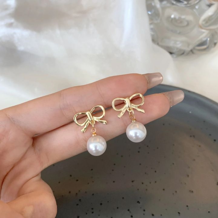 Bowknot%20Pearl%20Clip%20Earrings%20No%20Hole%20Ear%20Clips%20Metal%20Bow%20Clip%20on%20Earring%20Without%20Piercing%20Minimalist%20Earring%20CEaG19%20-%20Image%204