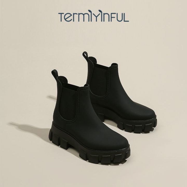 Rain%20Boots%20Female%20Online%20Influencer%20Thick-Soled%20Rain%20Boots%20Thickening%20and%20Wear-Resistant%20Waterproof%20Rubber%20Shoes%20Dr.%20Martens%20Boots%20Women%20Fashion%20British%20Style%20Short%20Non-Slip%20-%20Image%207