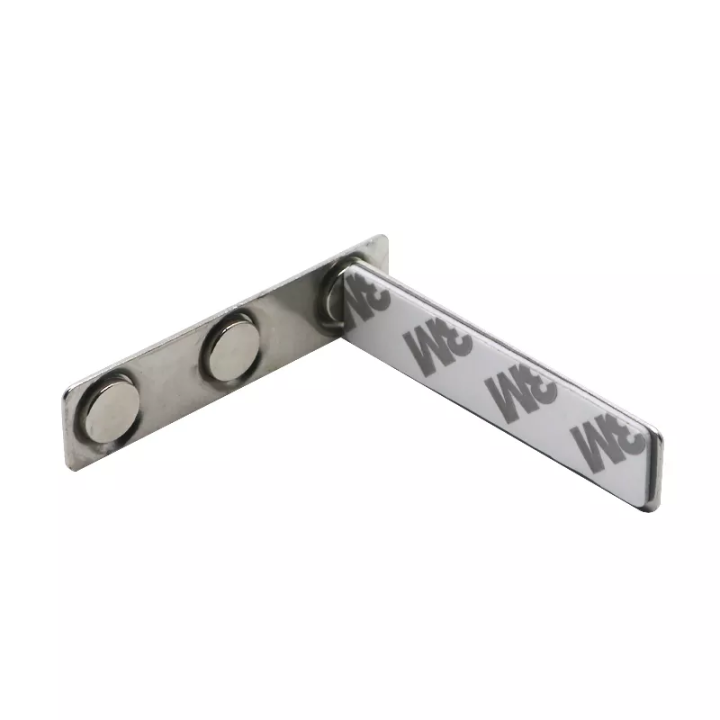 Magnetic%20Name%20Badges%20and%20Name%20Tag%20Magnet%20-%20Image%207