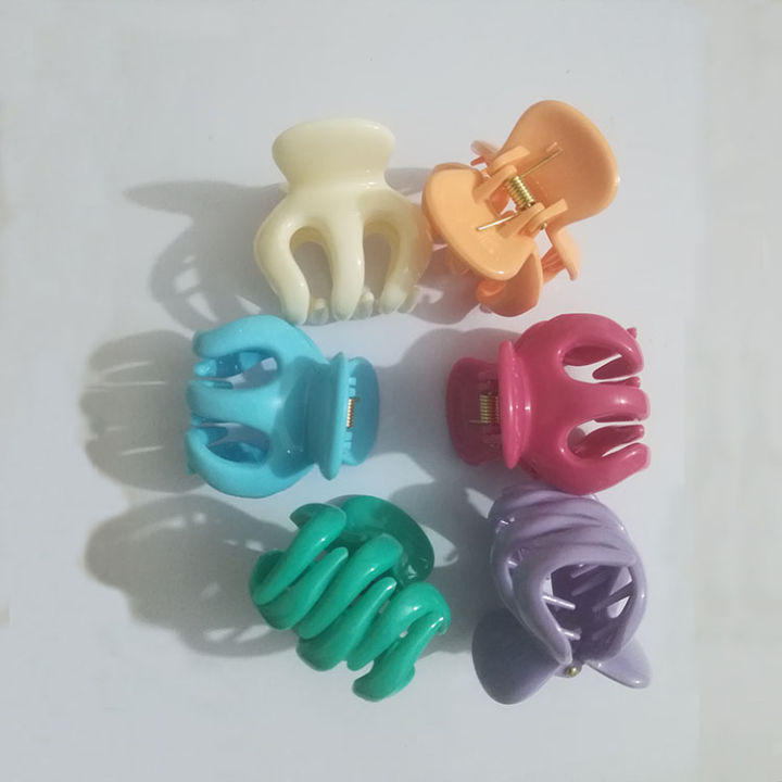 Hair clip for women A grade 1 pcs