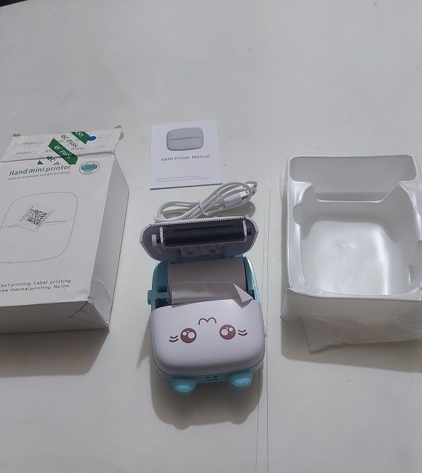 AR10%20Mini%20Bluetooth%20instant%20Photo%20Printer%20Text%20Printer%20Lebel%20Printer%20-%20Image%204