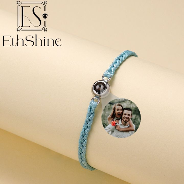 Alien%20EthShine%20Personalized%20Circle%20Photo%20Bracelet%20Custom%20Projection%20Photo%20Bracelets%20Couple%20Memorial%20Jewelry%20Christmas%20Gift%20Women%20Men%20-%20Image%205