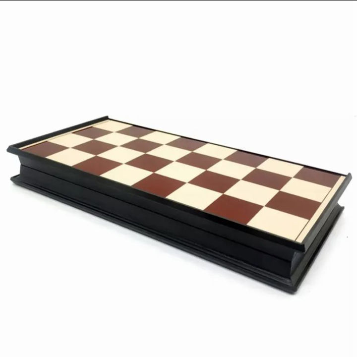 Magnetic%20Chess%20Board%20folded%20-%20Image%205