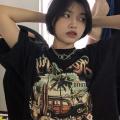 MAIKAO American Retro Fun Monogram Print Short Sleeve T-Shirt Women's Couple's Trendy Loose Casual Street Top.
