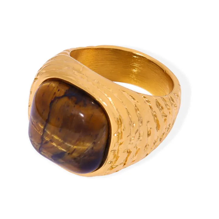 European%20and%20American%20new%20cross-border%20light%20luxury%20retro%20titanium%20steel%20plated%2018K%20gold%20natural%20tiger's%20eye%20powder%20stone%20ring%20jewelry%20wholesale%20-%20Image%205