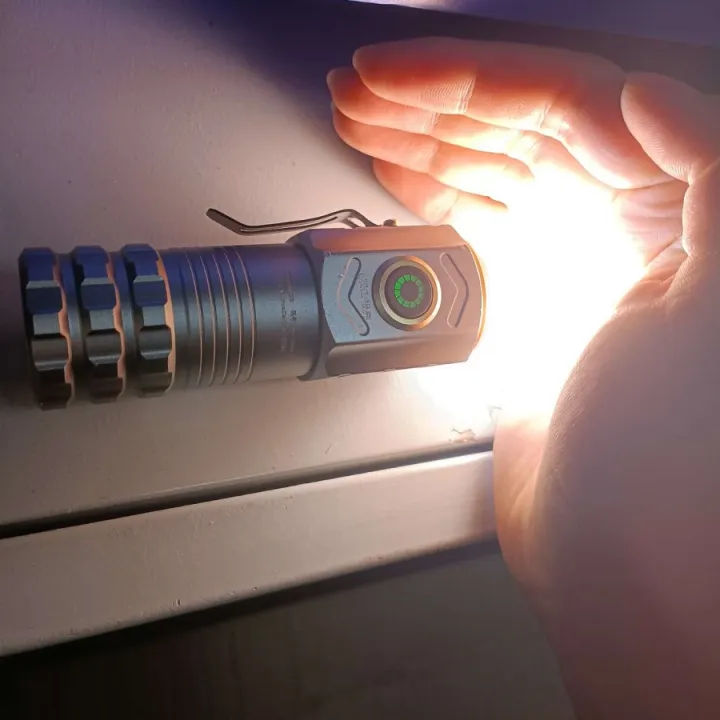Mini%20Led%20Torch%20High%20Lumen%2030000%20Strong%20Light%20Hand%20Lamp%20Super%20Bright%20Tactical%20Flashlight%20Emergency%20Lamp%20High%20Power%20Led%20Flashlight%20-%20Image%206