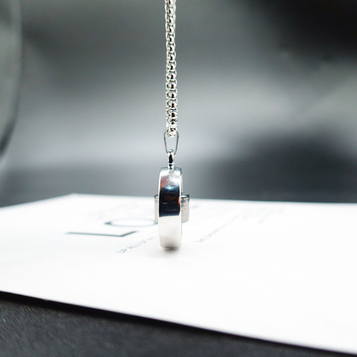 Lucky%20Titanium%20Steel%20Letters%20Rotatable%20Wheel%20Necklace%20for%20Men%20Stainless%20Steel%20Necklace%20Rotate%20Hip%20Hop%20Punk%20Pendant%20Necklace%20-%20Image%207