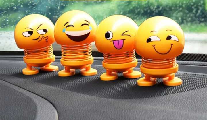 Funny Shaking Head Doll Small Ornaments Lovely Car Accessories Interior Doll Creative Car Toys Car Decoration Accessories/316