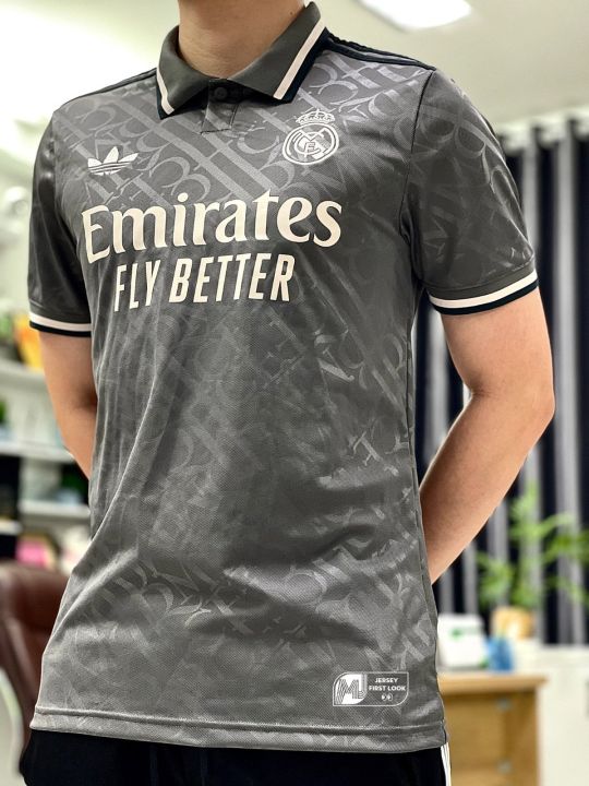 REAL%20MADRID%202425%20HOME%20AUTHENTIC%20JERSEY%20-%20Image%204