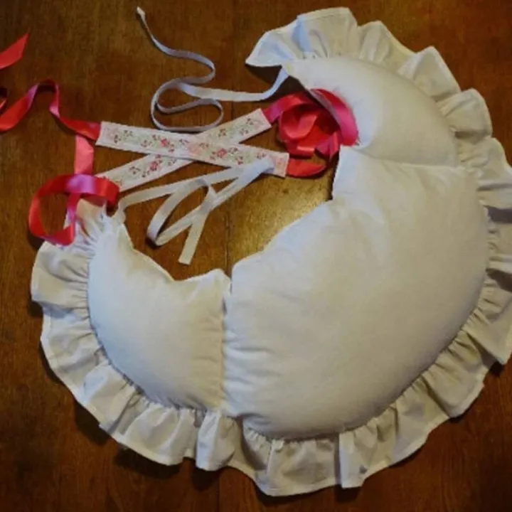 Victorian%20Rump%20Pad%20Bustle%20Pannier%20Petticoat%20Elizabethan%20Bumroll%20Dress%20Accessory%20Versatile%20Bumroll%20Bum%20Pad%20-%20Image%204