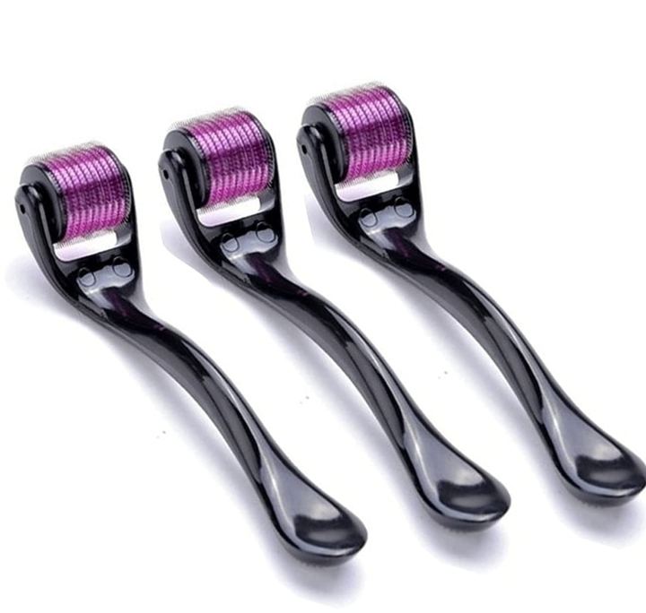 Titanium%20Derma%20Roller%20-%20Black%20&%20Purple%20(1.5mm)%20-%20Image%203