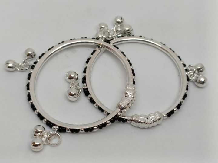 Rajasthani%20Design%20Baby%20bangle%201%20Pair%20-%20Image%203