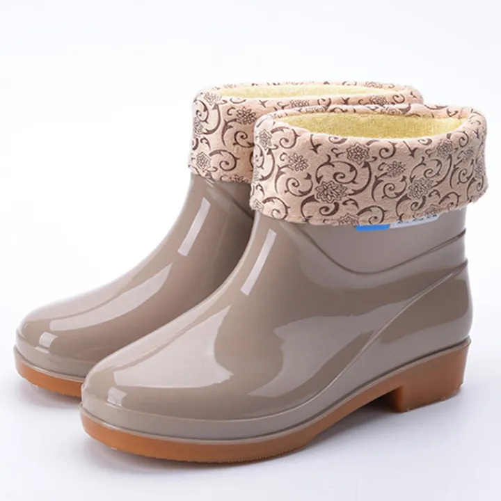 Low-top%20fashion%20short%20length%20women's%20rain%20boots%20velvet%20warm%20thickened%20silicone%20water%20shoes%20anti-slip%20labor%20protection%20rain%20boots%20wholesale%20-%20Image%208