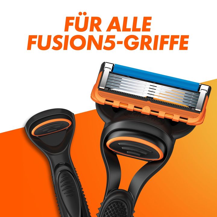 Gillette%20Fusion5%20Precision%20Shaving%20Razor%20with%20Precision%20Trimmer%20&%20Ergonomic%20Handle%20-%20Men's%20Grooming%20Essentials%20-%20Image%204