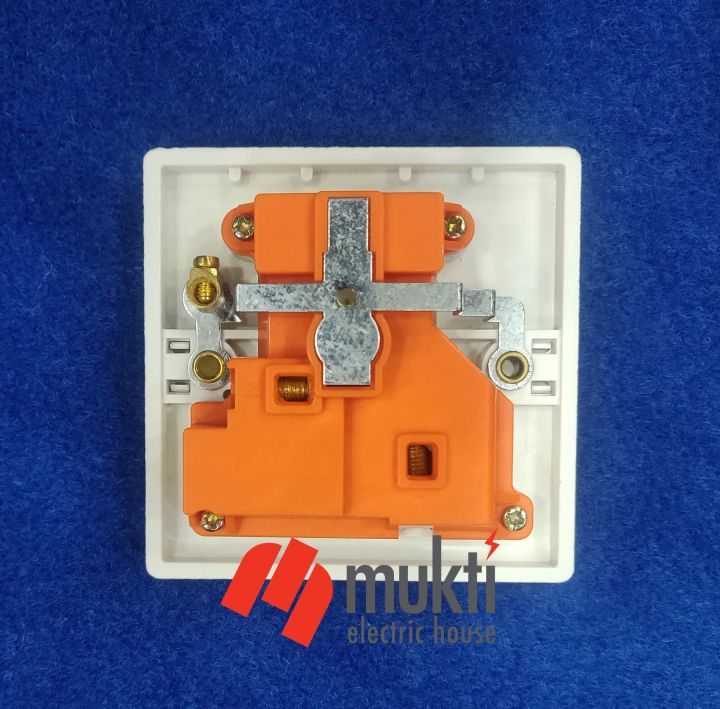 TnG%20Plus%205%20Pin%20Multi%20Function%20Socket%20with%20Neon%20Light%20Premium%20Caliber%20Universal%20Switch%205Pin%20-%20Image%203