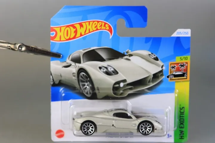 Hot%20Wheels%202024%20Release%20Mainline%20%5BSHORT%20CARD%20VARIENT%5D%20Pagani%20Utopia,%20Scale%20-%201:64%20-%20Image%204