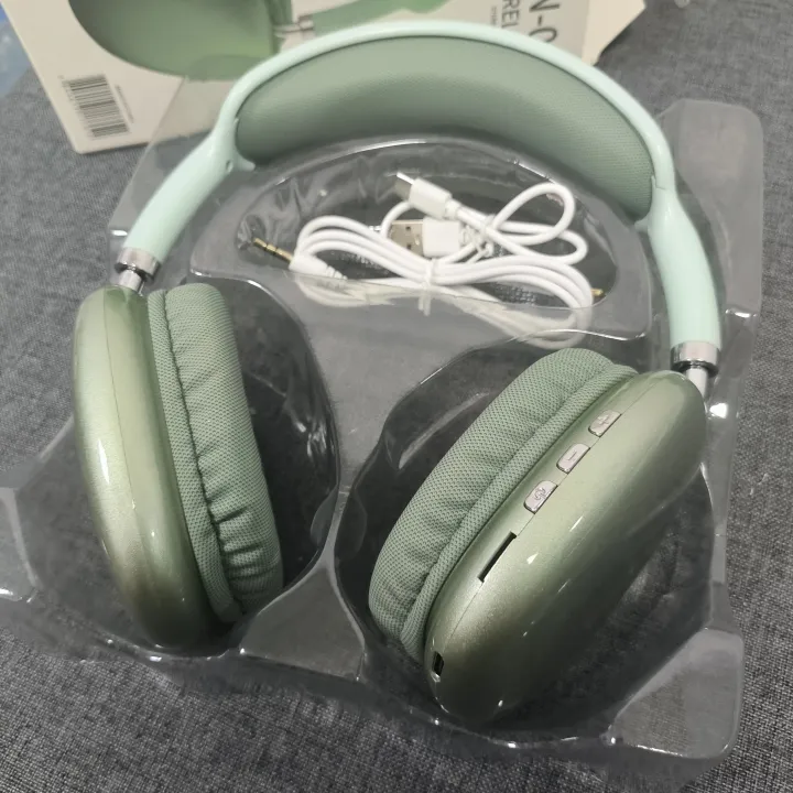 P9%20Pro%20Max%20With%20Case%20Wireless%20Bluetooth%20Headphones%20Noise%20Cancelling%20Headsets%20Stereo%20Sound%20Earphones%20Sports%20Gaming%20Supports%20TF%20-%20Image%207
