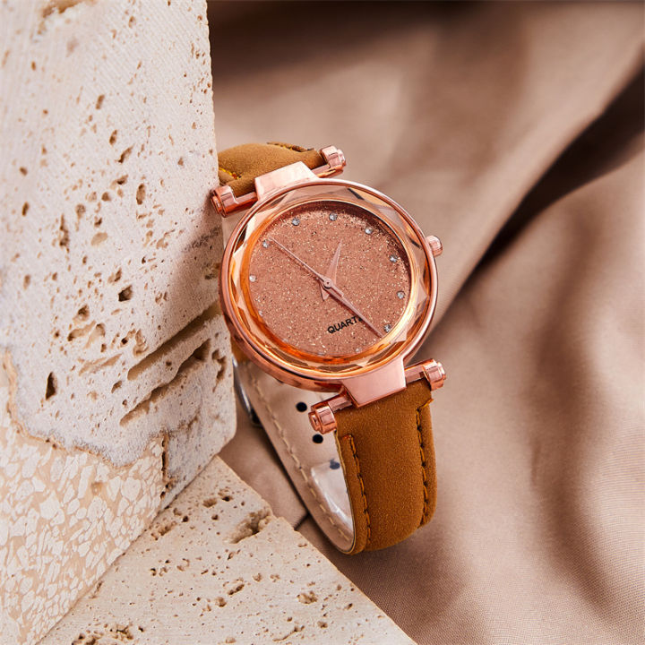 Douyin%20drainage%20watch%20women's%20high-end%20sense%20fashion,%20waterproof,%20simple%20temperament,%20light%20luxury,%20personality%20ins,%20new%20women's%20watches%20-%20Image%203