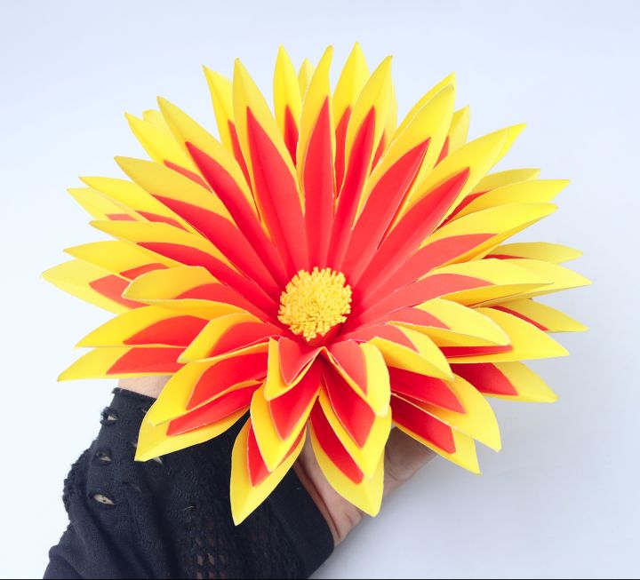 Beautiful%20Paper%20flowers-%20Paper%20Flowers%20for%20Home%20Decoration%20(Expensive)%20-%20Image%202