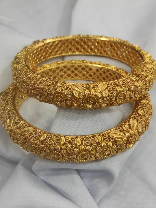 New%20South%20indian%20bridal%20traditional%20gold%20Plated%20bangle%20Kabali%20Bangles%20For%20Women%20Curi%20%5B%202%20%5D%20pcs%20-%20Image%203