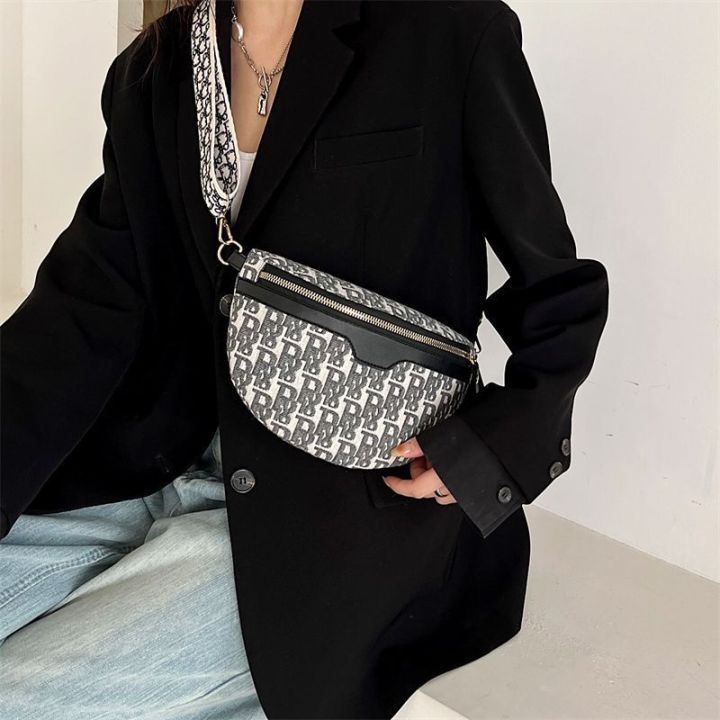 Internet-Famous%20Disco%20Bag%20Small%20Bag%20for%20Women2023New%20Trendy%20All-Match%20Waist%20BaginsFashionable%20Shoulder%20Messenger%20Bag%20Chest%20Bag%20-%20Image%202