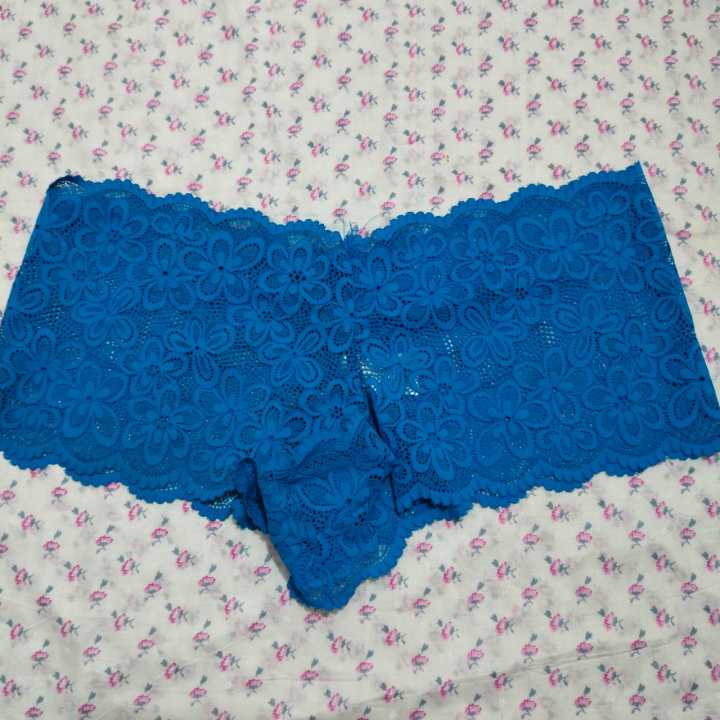 2%20Pices%20Smooth%20and%20stretchy%20lace%20Panties%20for%20Women%20-%20Image%204