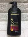 Tresemme Smooth & Shine Shampoo 450ml (Thiland). 