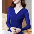 2023 Spring and Autumn New Korean Style Western Style Slim Fit Black Mesh Cross V Collar Bottoming Shirt Long-Sleeved Top T Women's T-shirt.