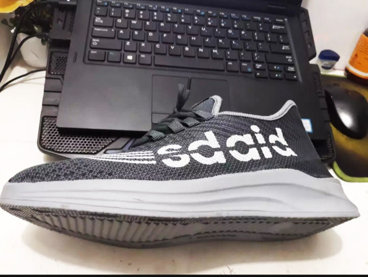 Dark%20Grey%20Color%20Sneakers%20Shoes%20For%20Men%20M006%20-%20Stay%20Stylish%20With%20Dark%20Grey%20Color%20Sneakers%20For%20Men%20-%20Image%204