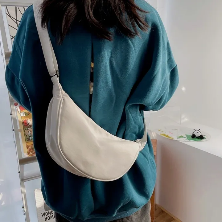 Solid%20Color%20Chest%20Bag%20For%20Women%20Large%20Capacity%20Travel%20Crossbody%20Female%20Half%20Moon%20Belt%20Bag%20Ladies%20Daily%20Street%20Fanny%20Packs%202022%20-%20Image%205
